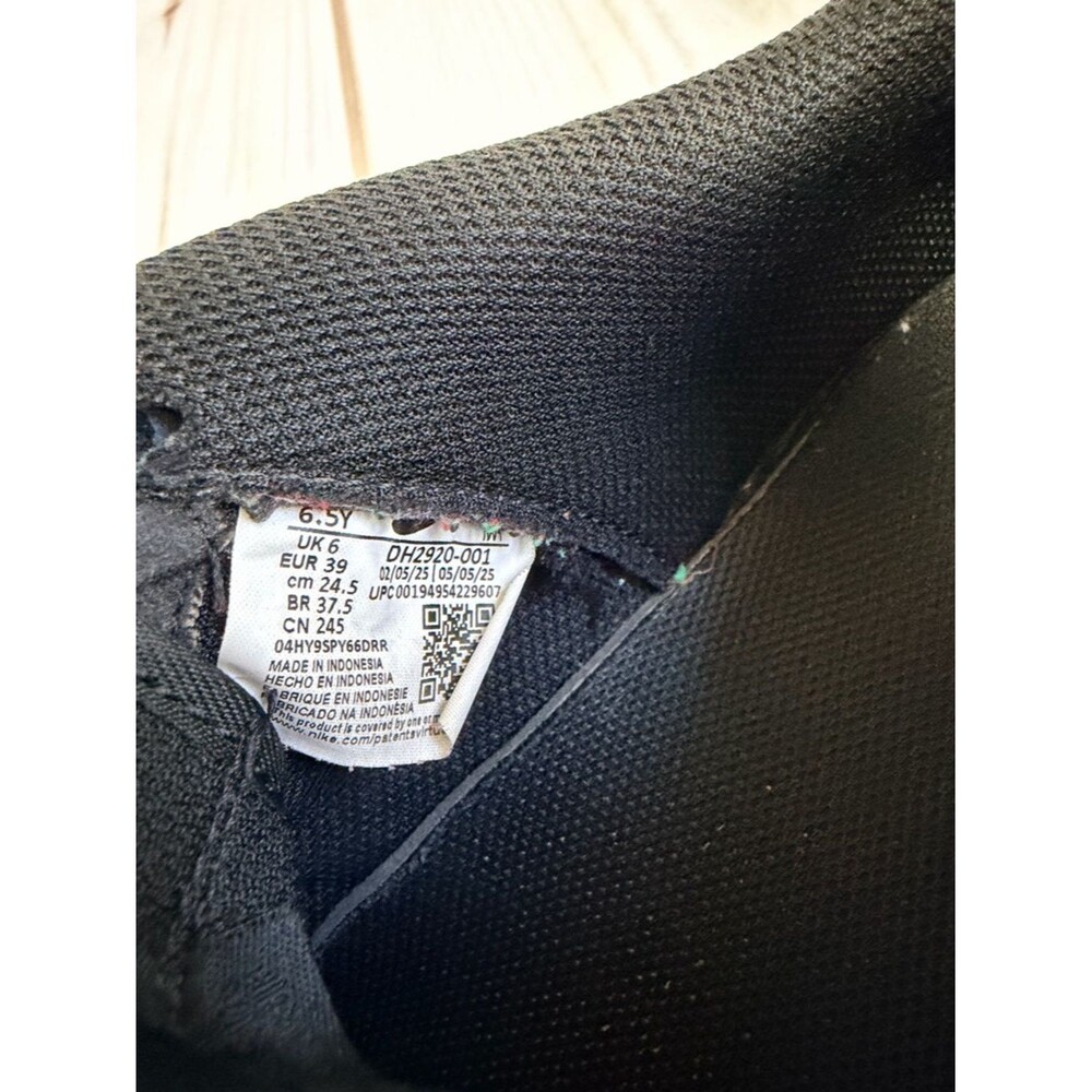 Nike Big Kids Triple Black Air Force 1 Tennis Shoes Size 6.5 Lace Up Uniform - Picture 8 of 9